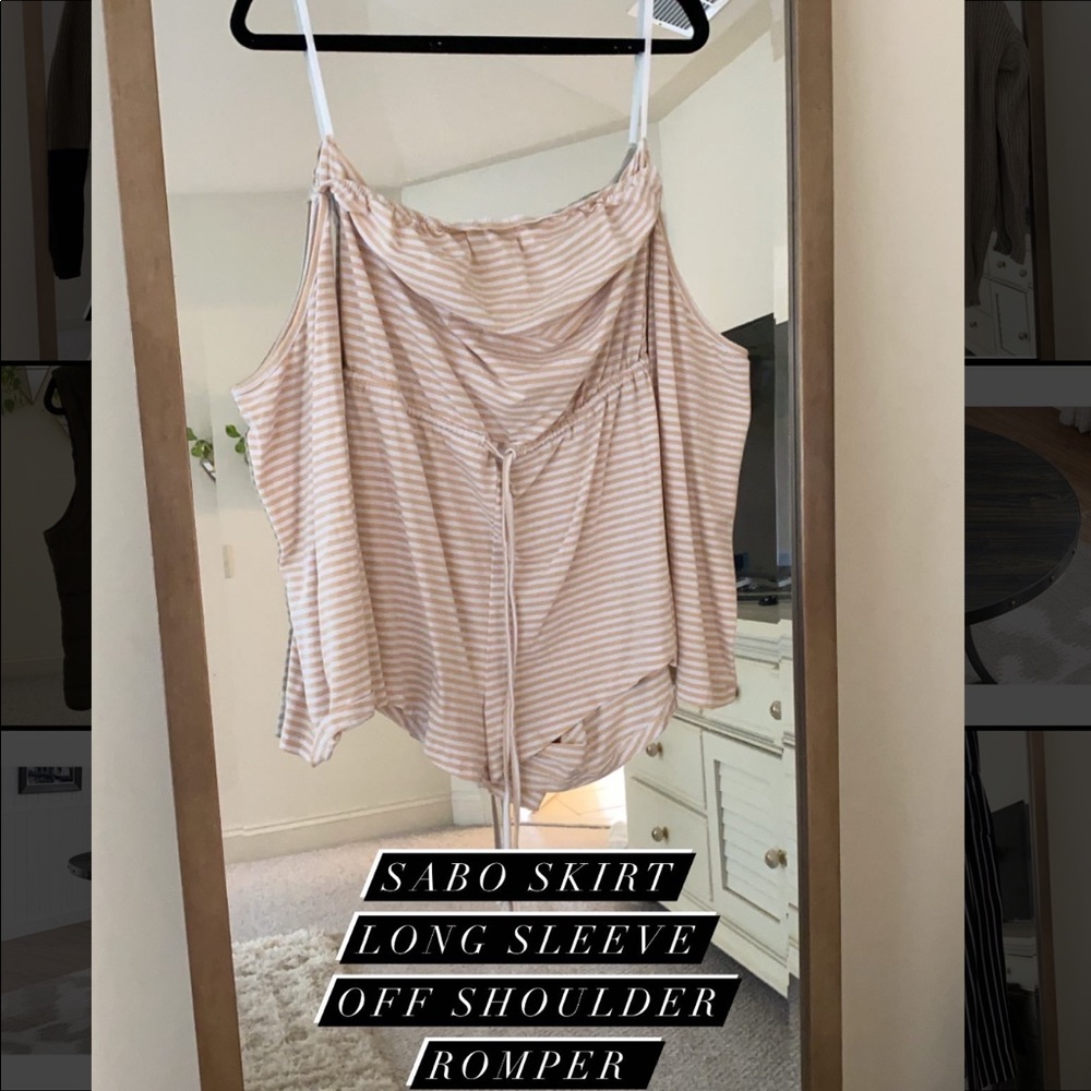 Long sleeve off shoulder white/nude striped romper